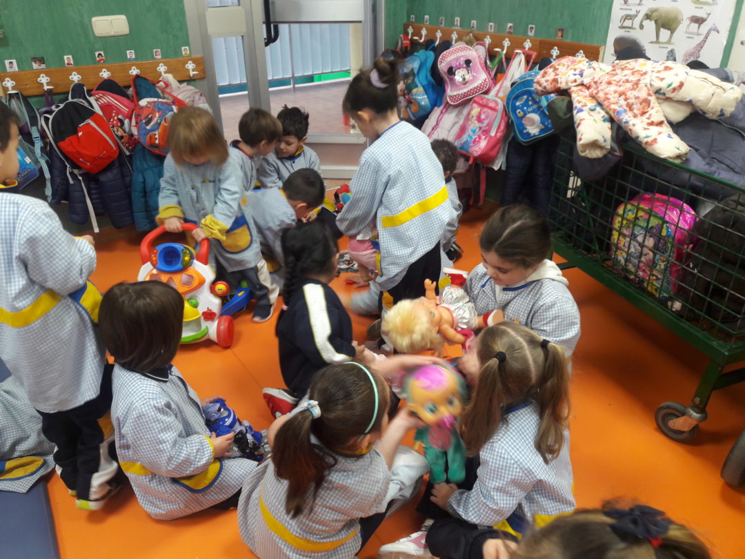 La Escuela Infantil Desamparados celebra la tarde del juguete