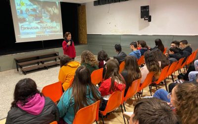 Los alumnos de 4º de ESO reciben una charla sobre Ciclos Formativos