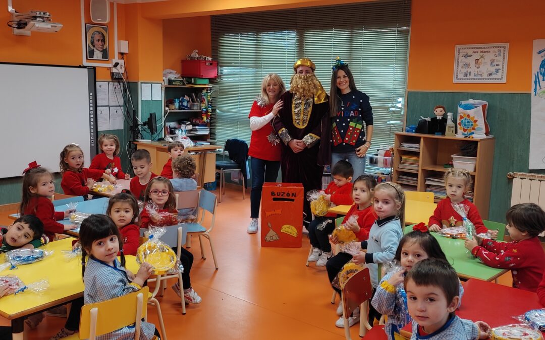 Visita del Paje Real a la Escuela Infantil Desamparados