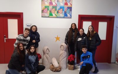 El alumnado de 4º de ESO de plástica realiza un nacimiento