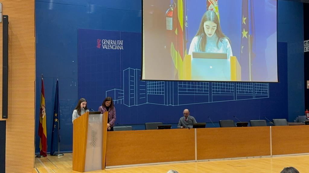 La alumna de 4º de ESO Nora Cascales recibe una mención especial en Lengua Valenciana en la VII Edición del Concurso Literario “¿Qué es para ti la mediación?