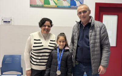 Nos llena de orgullo anunciar que Ivet, alumna de 3ºPrimaria, ha conseguido la medalla de plata en el Campeonato Provincial de Gimnasia Rítmica