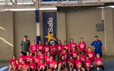 Ayer, miércoles 4 de junio, tuvimos la suerte de recibir la visita del Clinic Valencia Futsal, que organizó una increíble sesión de entrenamiento dirigida a todas las chicas interesadas en el Fútbol Sala