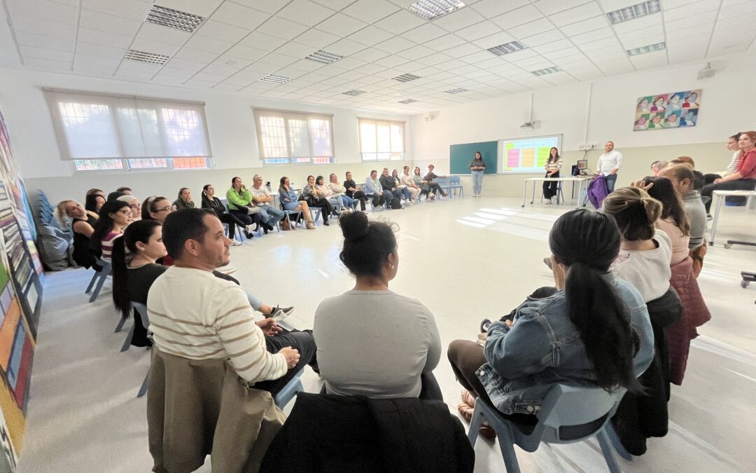 PRIMERA ESCUELA DE FAMILIAS