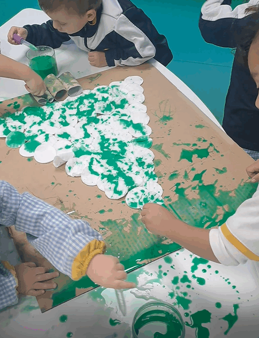 Los más pequeños dan la bienvenida a la Navidad en el aula de 2 años de la escuela infantil Desamparados-La Salle