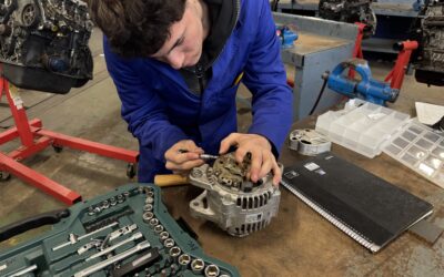 Del aula al taller: sistema eléctrico en acción