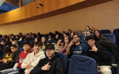 Los estudiantes de 4º de ESO de Física y Química se adentraron en el fascinante mundo de la ciencia con su salida al Teatro Químico