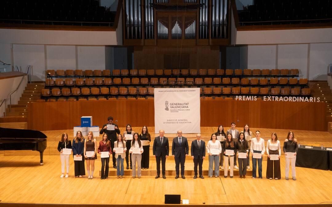 Premios Extraordinarios al Rendimiento Académico 2024–2025